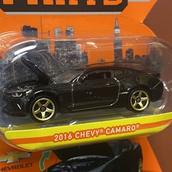 Skala 1/64 Matchbox "Moving parts" - Chevy Camaro 16'