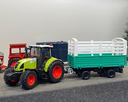 Skala 1/32 Herpa Traktor Claas Arion 540 med vagn