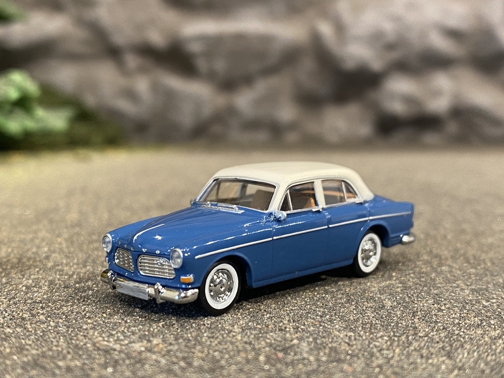 Skala 1/87 - Volvo Amazon , Blå m vitt tak från Brekina