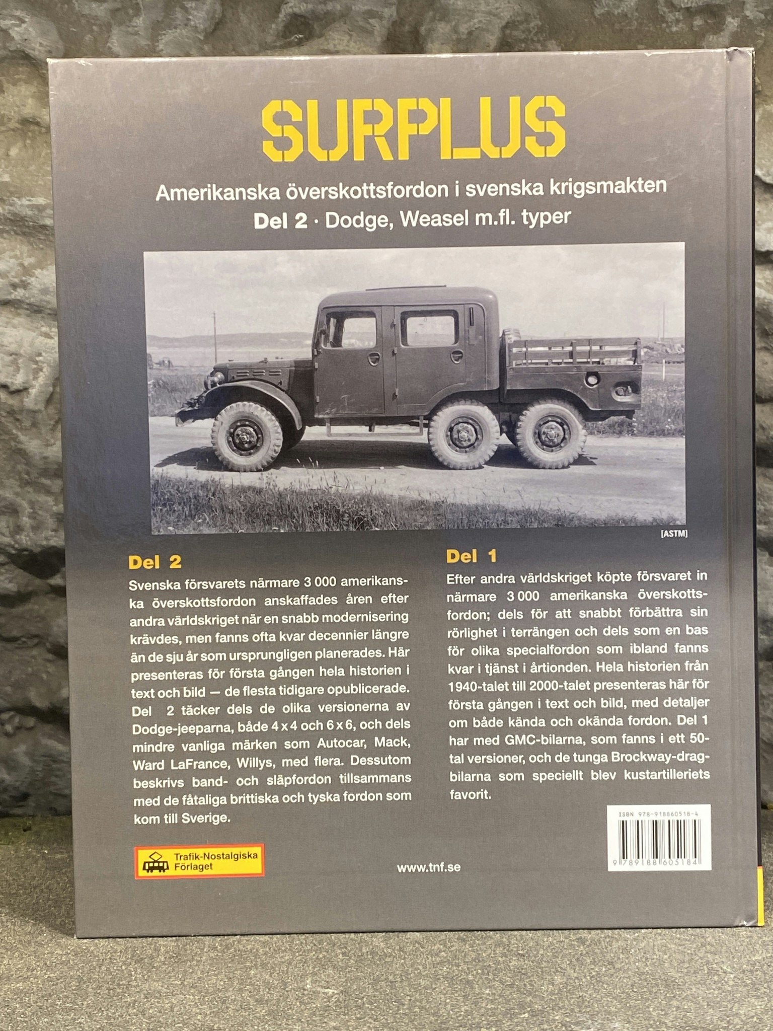 Surplus, del 2, en bok av LEIF HELLSTRÖM