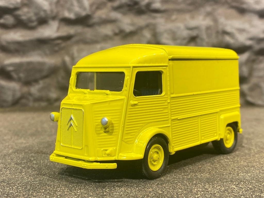 Skala 1/34 - 1/39  Citroen Type H från Nex models / Welly