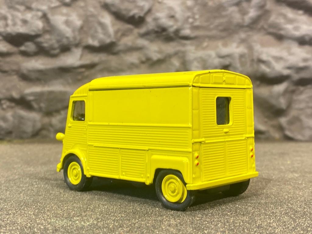 Skala 1/34 - 1/39  Citroen Type H från Nex models / Welly