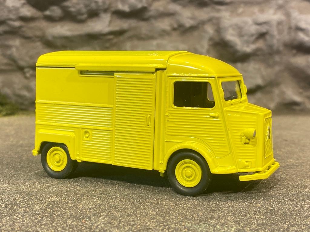 Skala 1/34 - 1/39  Citroen Type H från Nex models / Welly