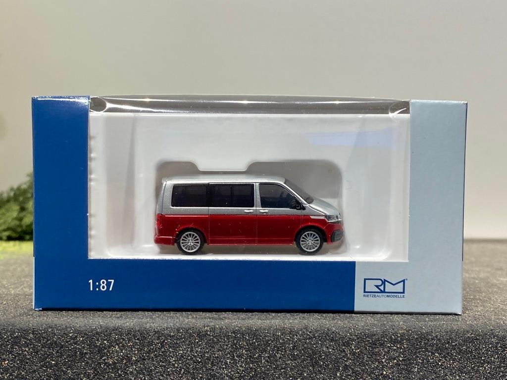 Skala 1/87 - Volkswagen T6.1 Folkabuss, Röd/silver fr Rietze