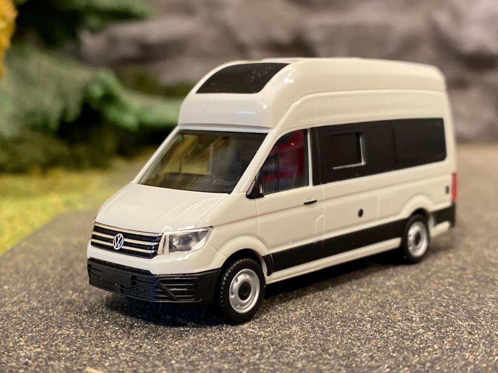 Skala 1/87 h0, NYHET! Volkswagen Crafter Husbil, Vit/svart från HERPA