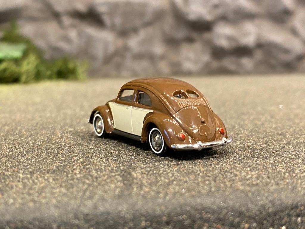 Skala 1/87 Volkswagen Bubbla Käfer tvåfärgad 51' från Busch