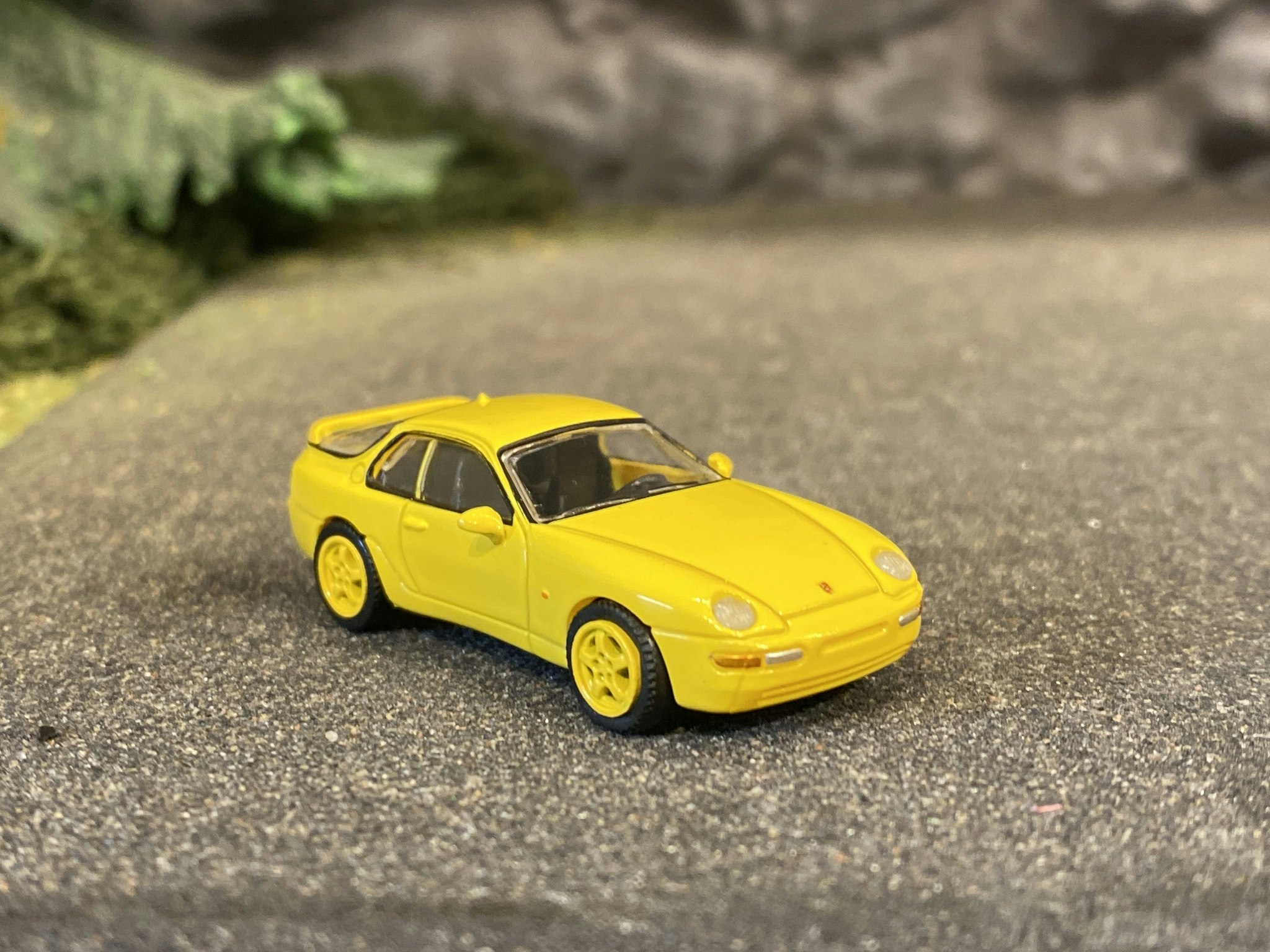 Skala 1/87 h0, Porsche 968 från PCX87