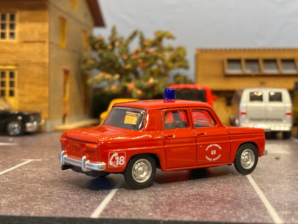 Skala 1/64 Renault 8 Gordini - Brandbil, från NOREV