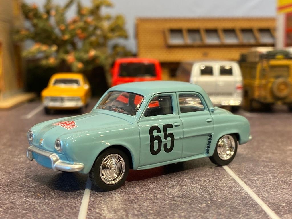 Skala 1/64 Renault Dauphine 1956 - Rallybil, från NOREV