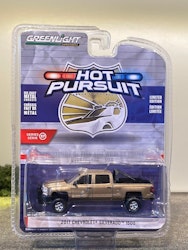 Skala 1/64 Chevrolet Silverado 1500 17' "Hot Pursuit" från Greenlight
