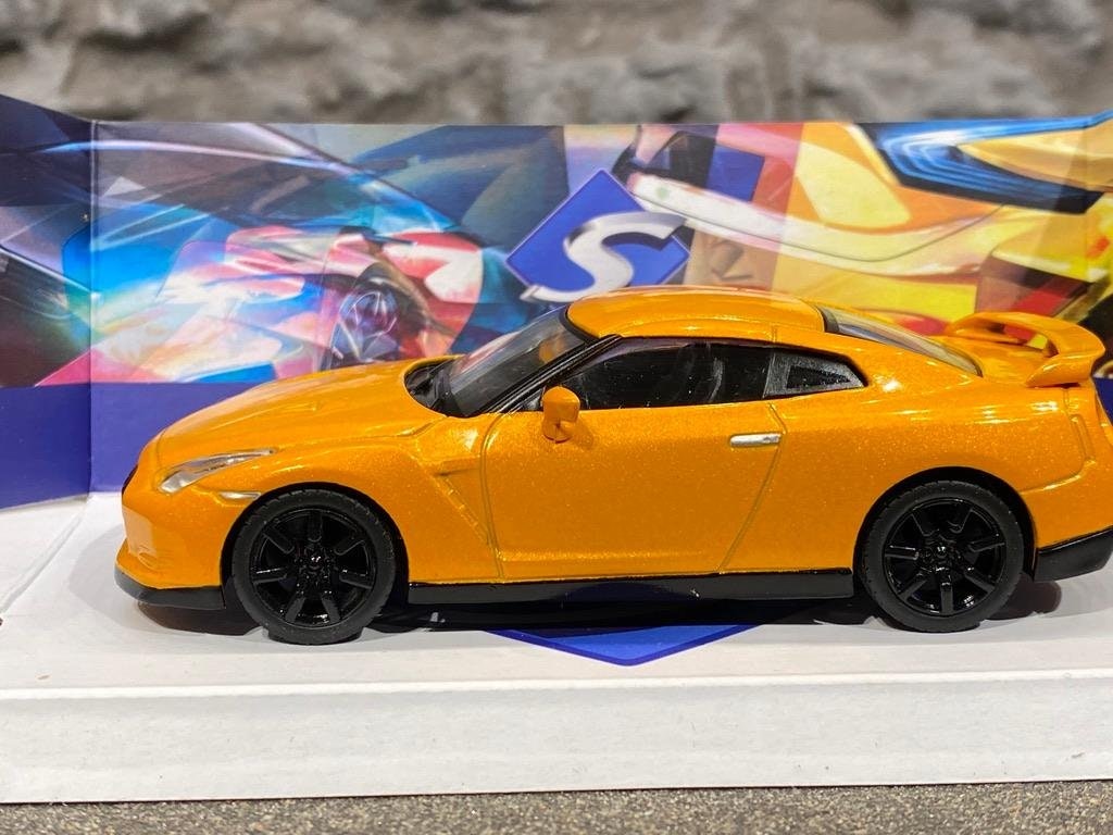 Skala 1/43 Nissan GT-R från Solido