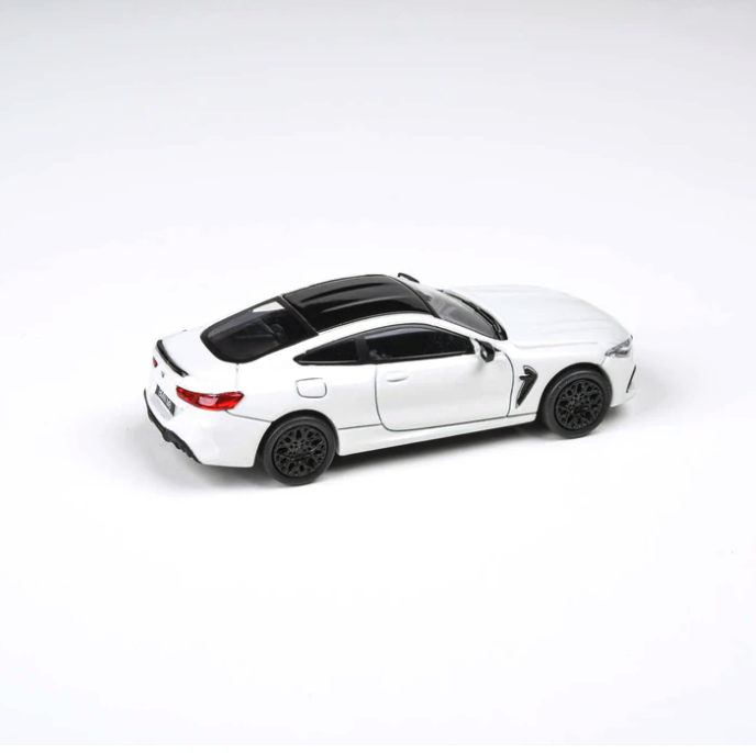 Skala 1/64 BMW M8 Coupe Alpine vit fr Para 64