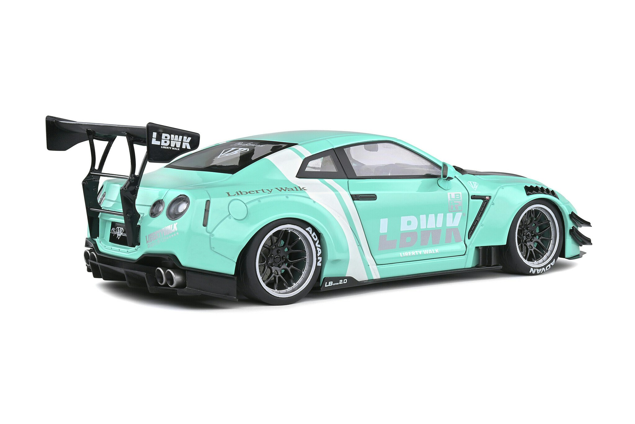 Skala 1/18 LB WORKS Nissan GT35 Type 2 – 2020 fr Solido