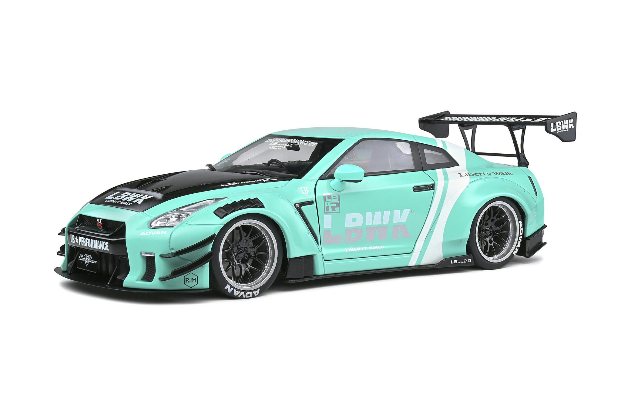 Skala 1/18 LB WORKS Nissan GT35 Type 2 – 2020 fr Solido