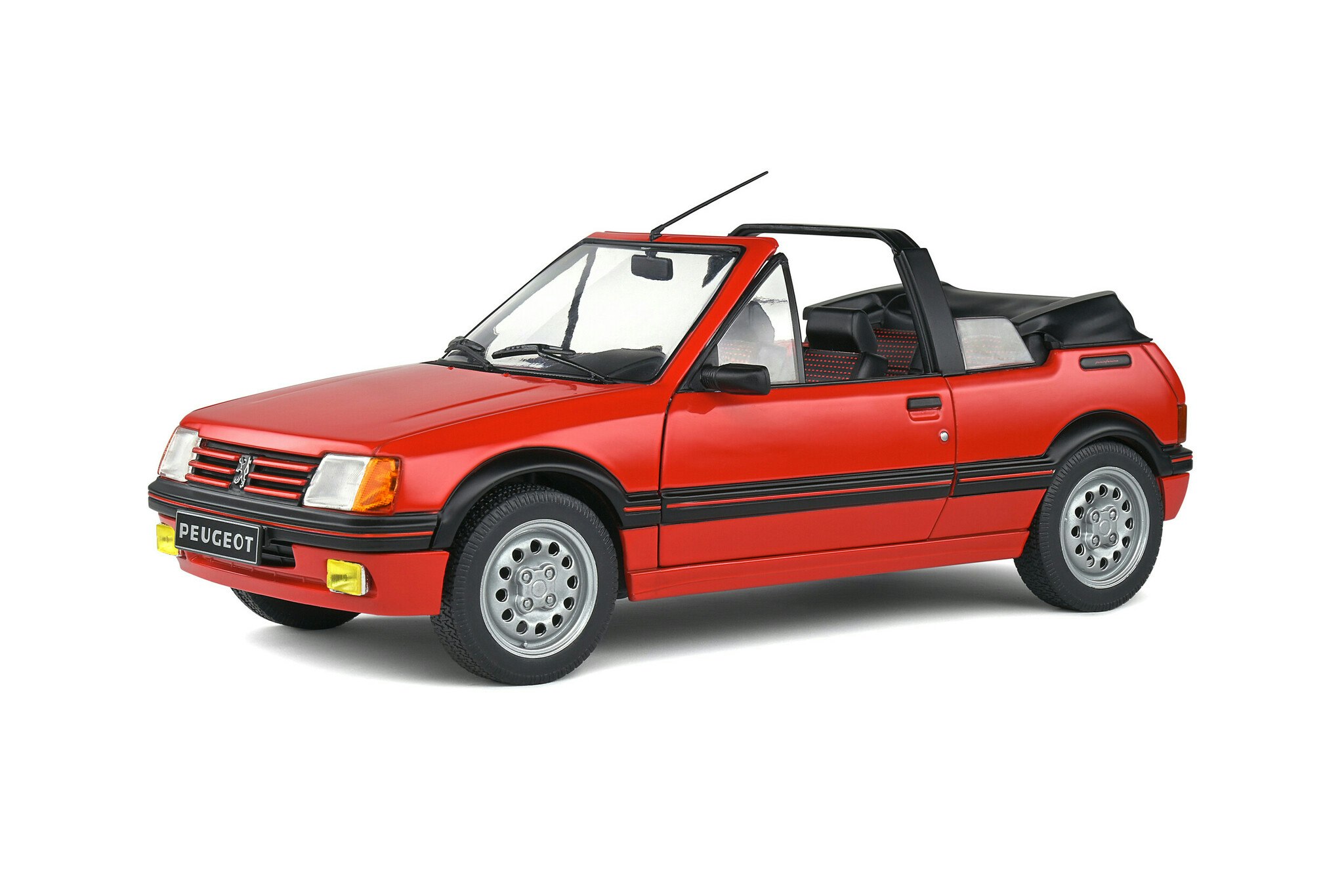 Skala 1/18 Peugeot 205 CTI Cab -1988 fr Solido