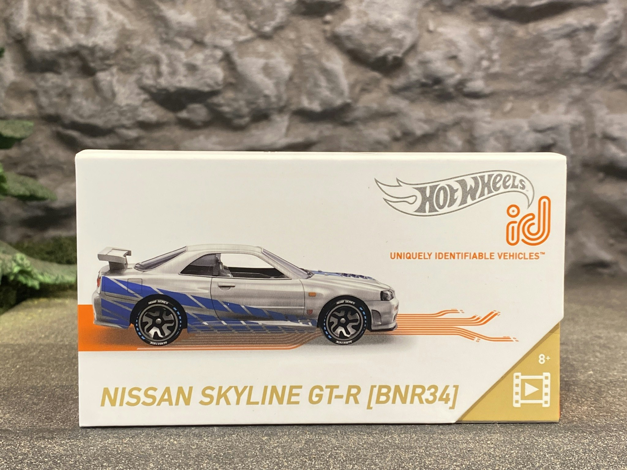 Skala 1/64 Hot Wheels ID: Nissan Skyline GT-R (BNR34)