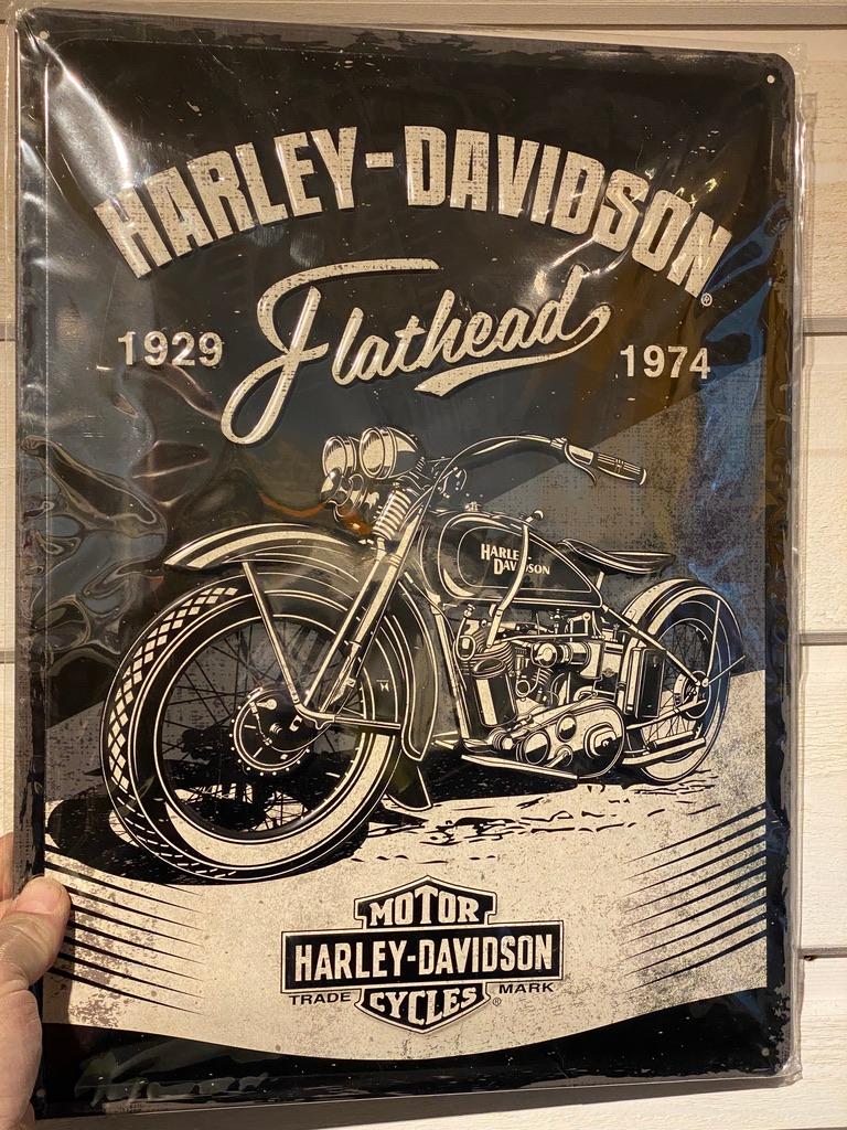 NYHET! Plåtskylt ca 30 x 40 cm Motiv: Harley Davidson - Flathead
