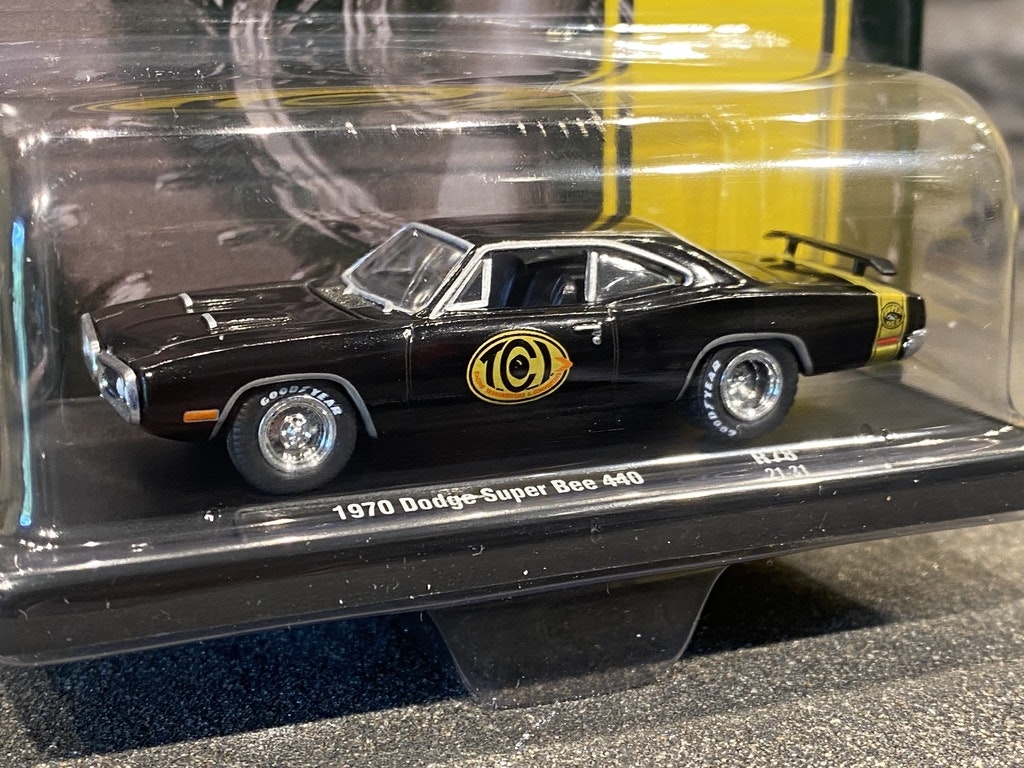 Skala 1/64 Dodge Super Bee 440 70' fr M2