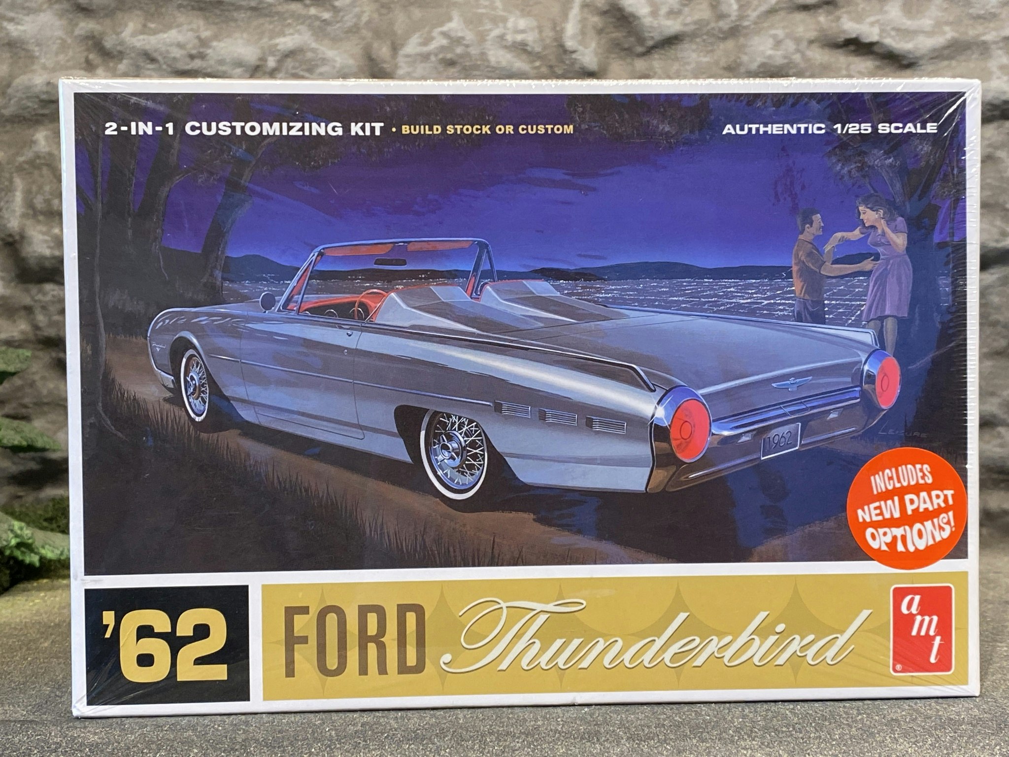 Skala 1/25 Byggmodell Ford Thunderbird 62' från AMT