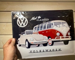 NYHET! Plåtskylt ca 30 x 40 cm Motiv: Meet the classics - Volkswagen