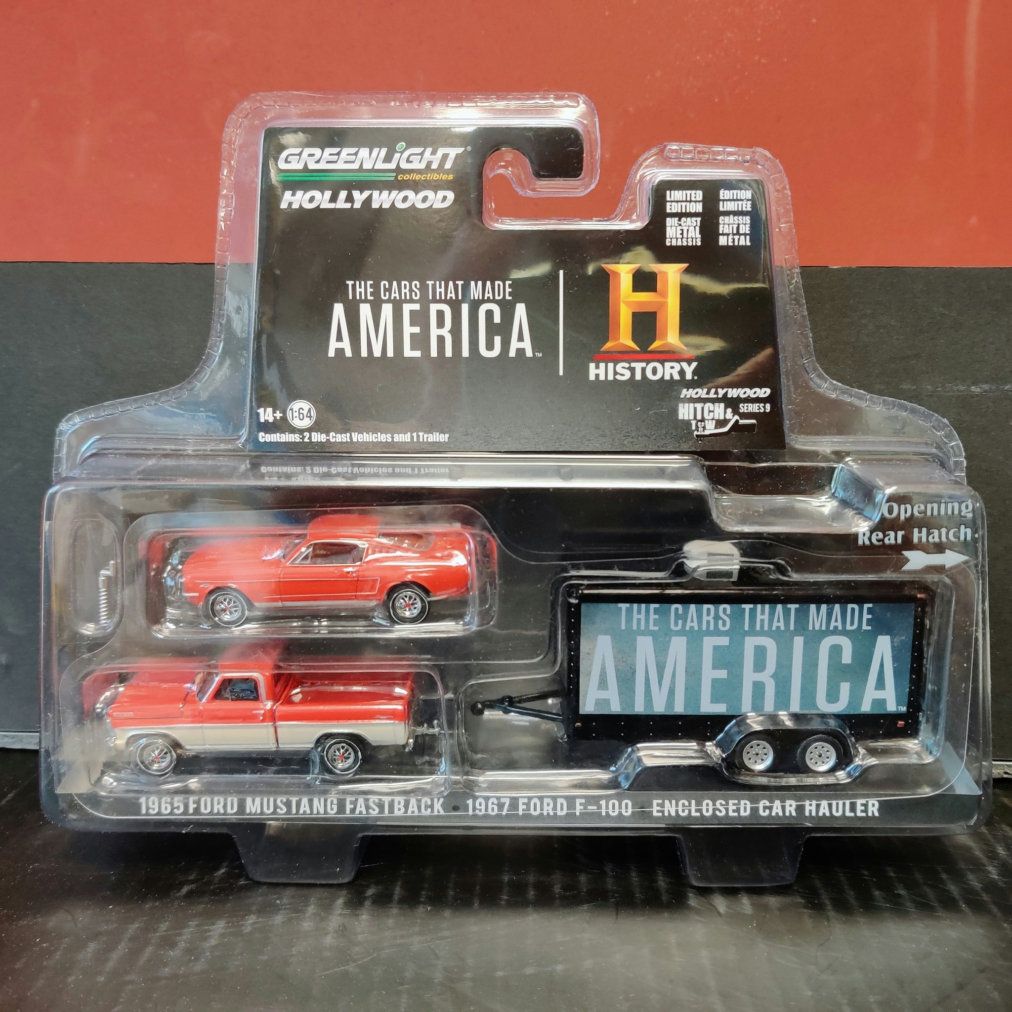 Skala 1/64 Ford Mustang Fastback 65' & Ford F-100 67' "The cars that made America" från Greenlight