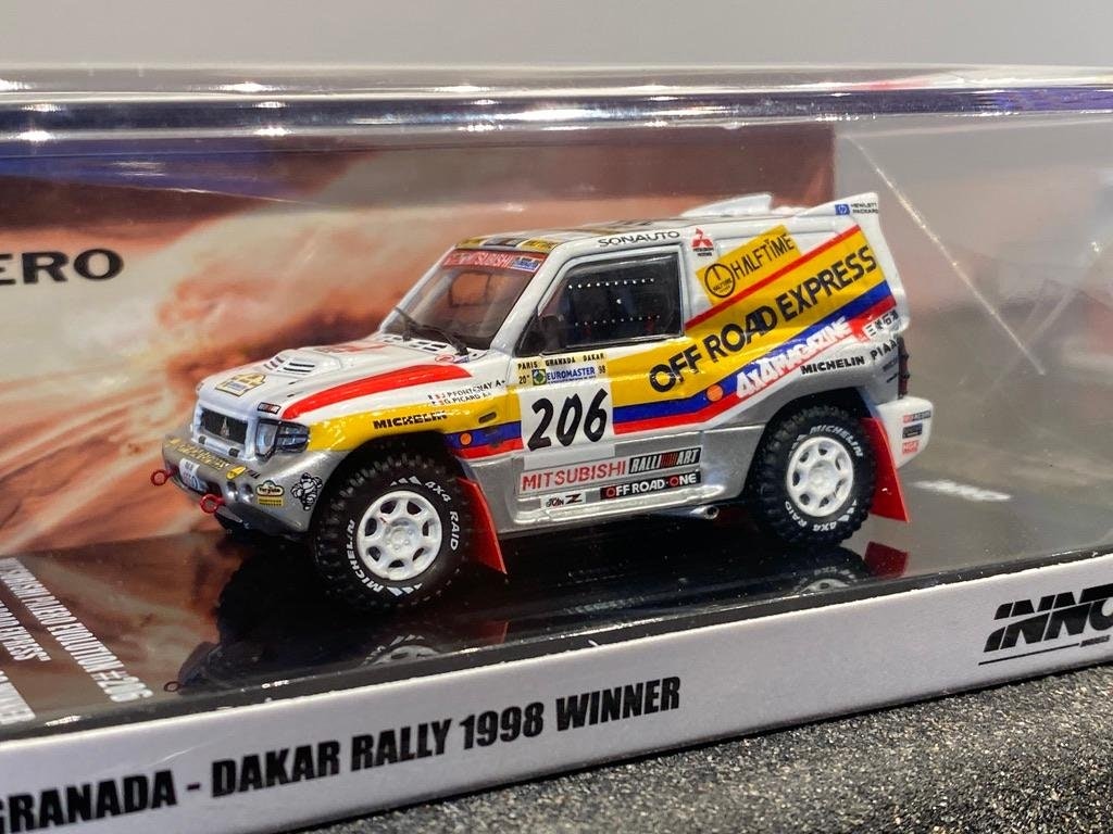 Skala 1/64 1998 Mitsubishi Pajero Evolution #206 fr Inno 64