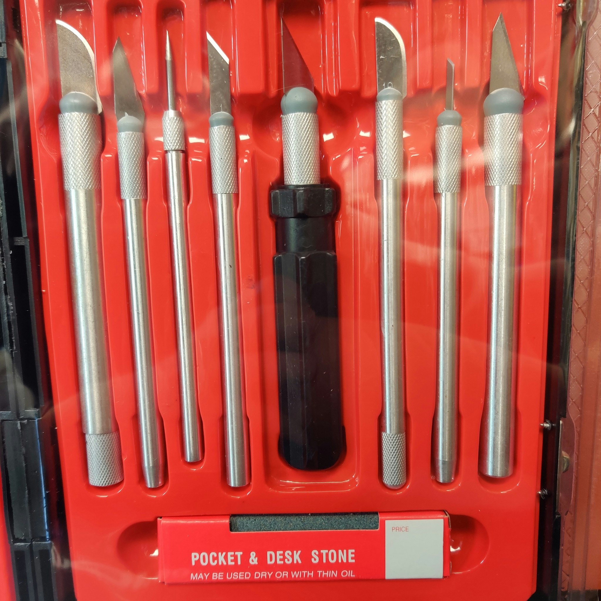 Deluxe hobby knivset 56-delars med 39 olika blad från AMT