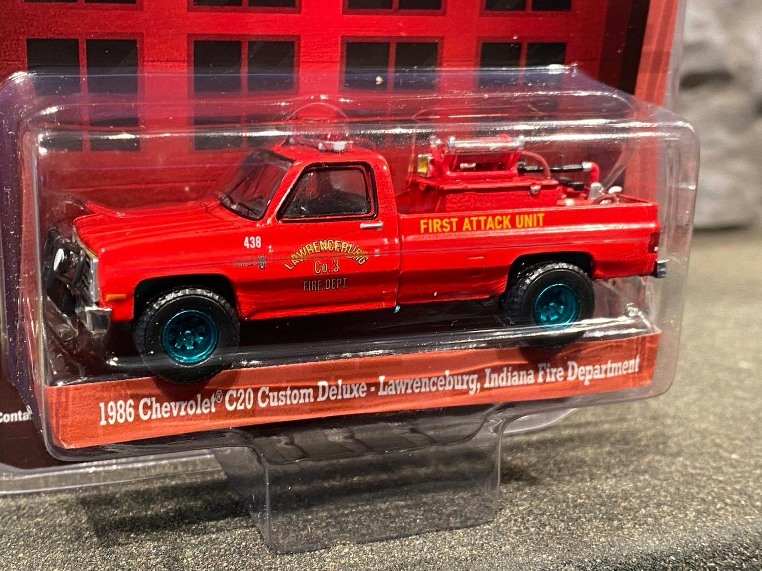 Skala 1/64 Chevrolet C20 Custom Deluxe 86' Indiana FD fr Greenlight Lmt ed