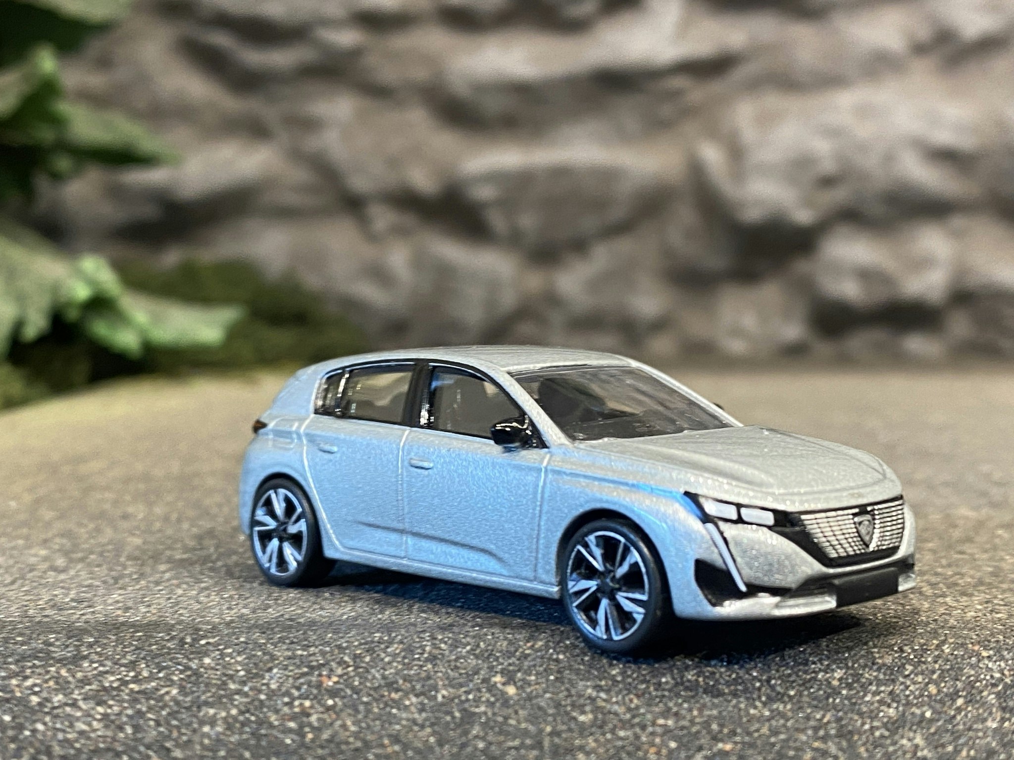 Skala 1/64 Peugeot 308, 2021' silver, från NOREV