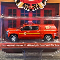 Skala 1/64 Chevrolet Silverado Z71 Philadelphia Fire Dep. fr Greenlight