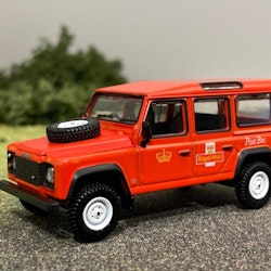 Skala 1/64 Land Rover Defender 110 "UK Royal Mail Post Bus", röd fr MINI GT