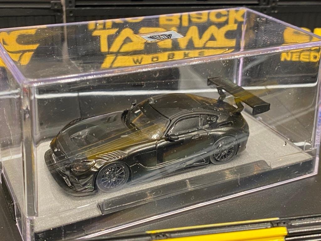 Skala 1/64 Mercedes-AMG GT3 #3 in black on black livery f TARMAC works