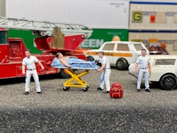 Skala 1/64 Figurer - Ambulans-personal + utr. Paramedic - American Diorama MiJo