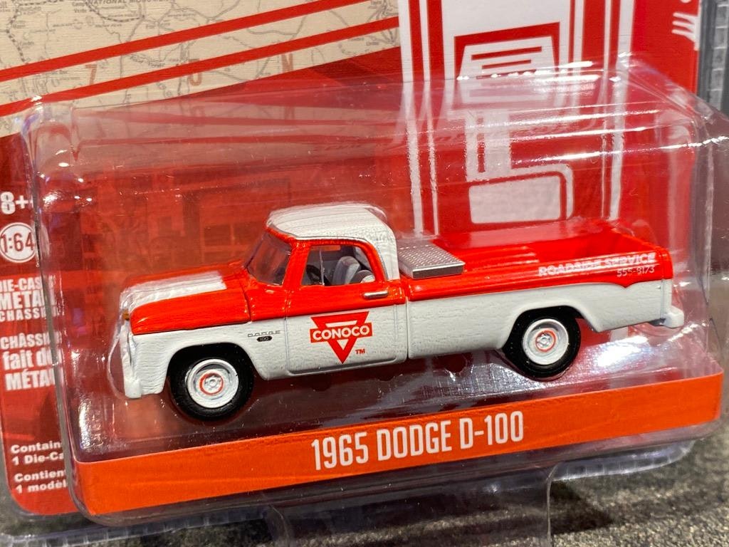 Skala 1/64 Dodge D-100 65' "conoco" - Running on Empty fr Greenlight