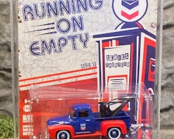 Skala 1/64 Ford F-100 Towtruck 54' Bärgare - Running on Empty fr Greenlight