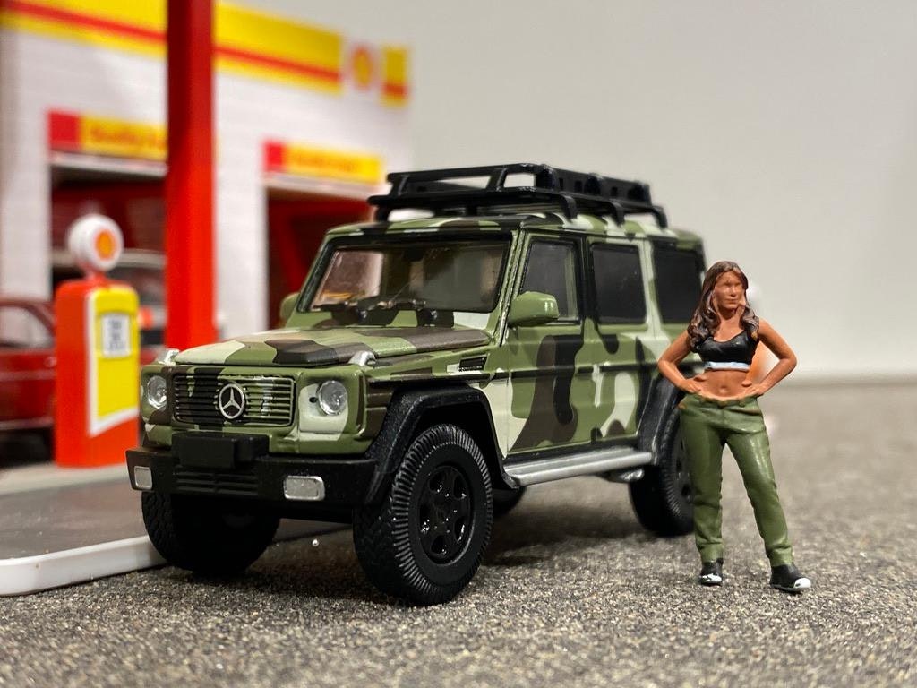 Skala 1/64 Otroligt fin Mercedes Benz G63 1st SP Edition, militär från ERA CAR