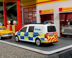 Skala 1/64 Volkswagen Caddy Maxi LONDON Police från ERA CAR #52