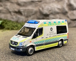 Skala 1/64 Mercedes Benz Sprinter Ambulans St John's fr Tiny Toys