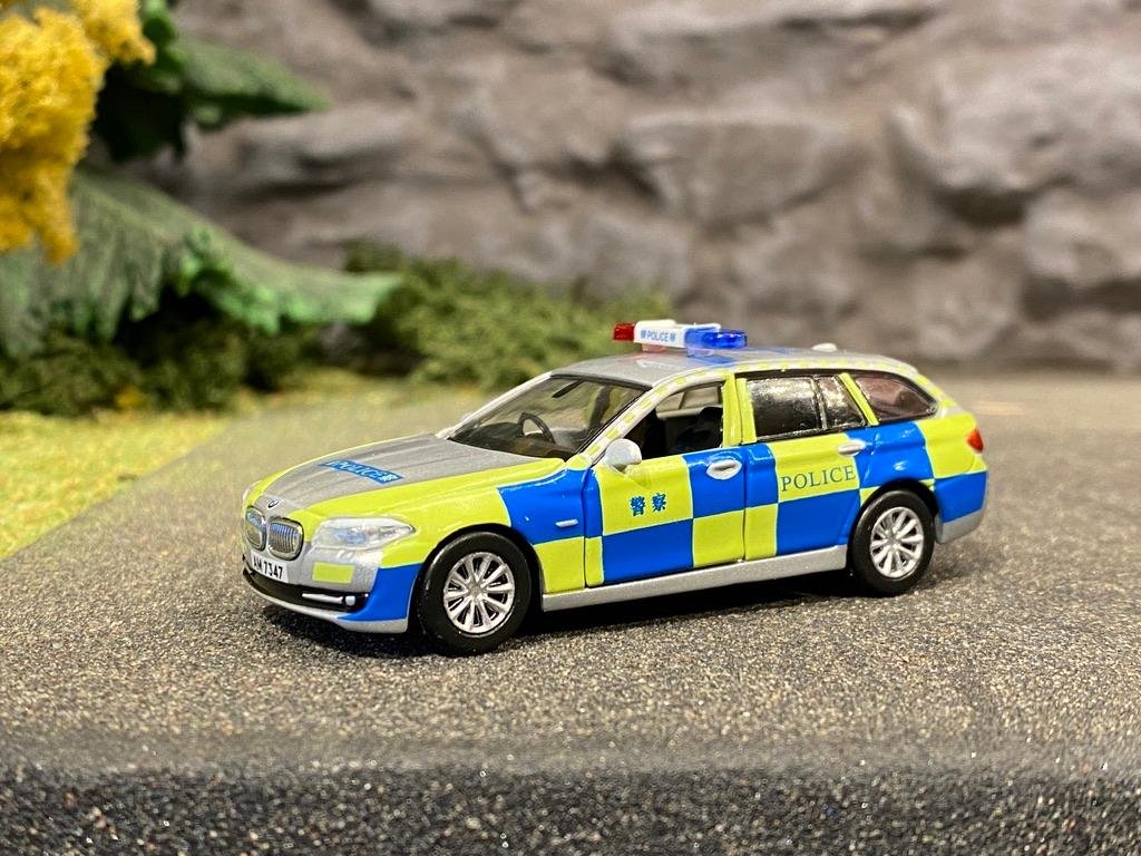 Skala 1/64 BMW 5 Series F11 Police fr Tiny Toys