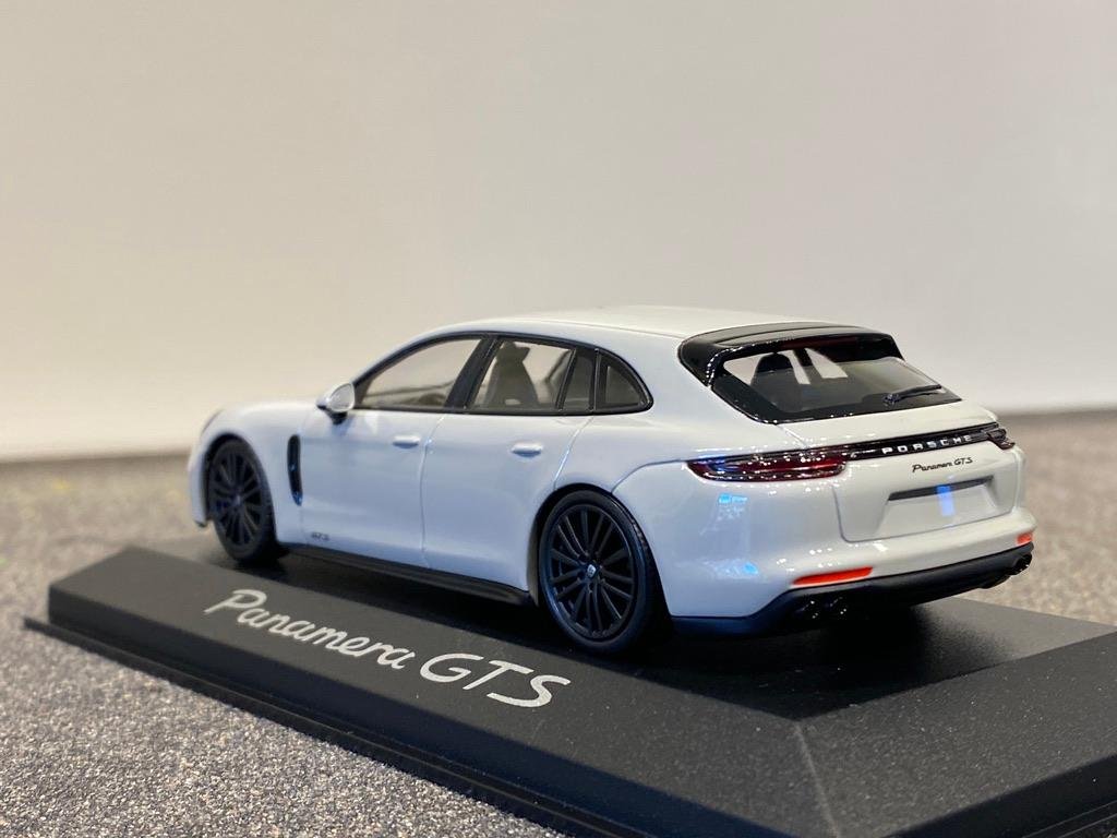 Skala 1/43 Exklusiv modellbil: Porsche Panamera GTS fr Minichamps