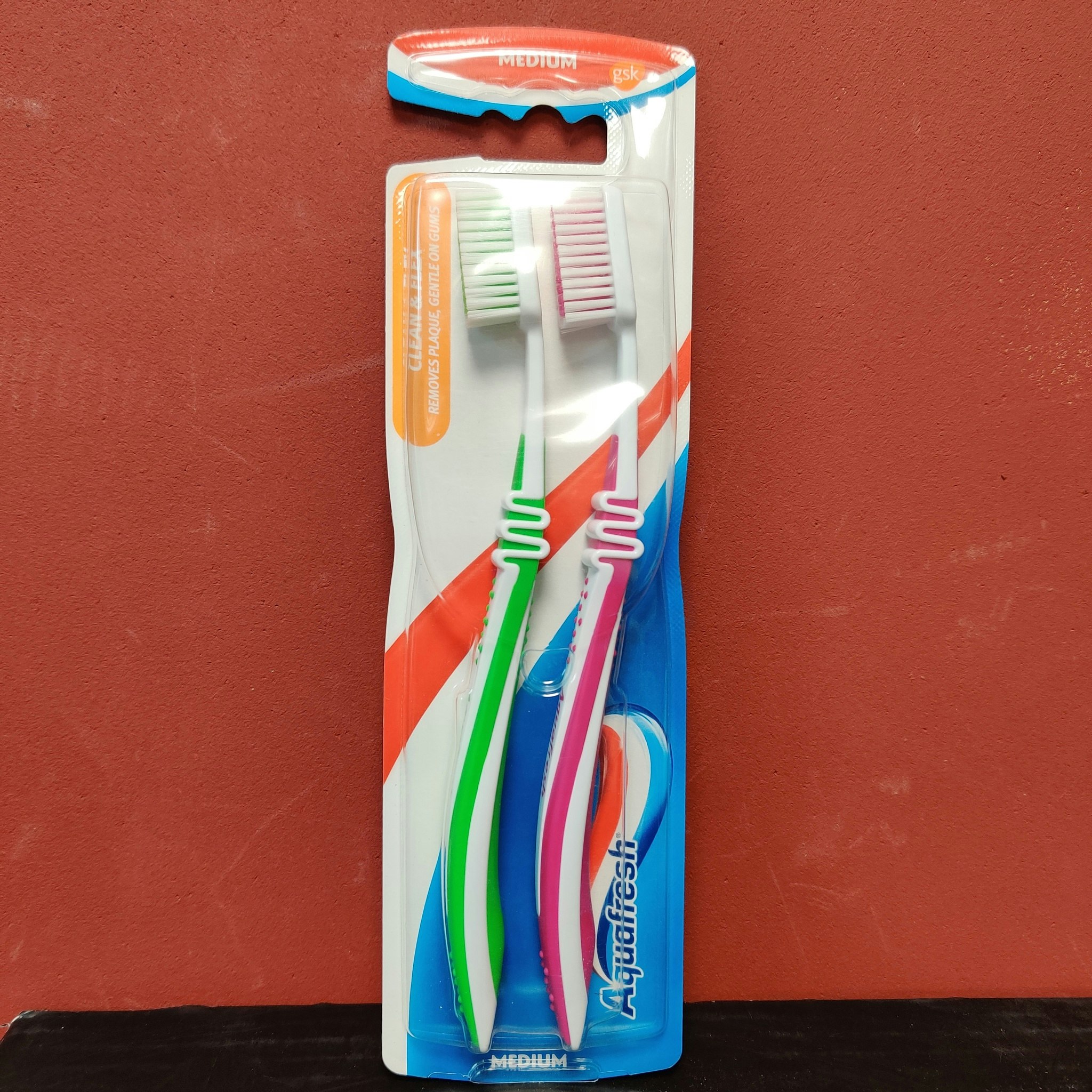 Tandborstar 2 stycken för rengöring från Aquafresh