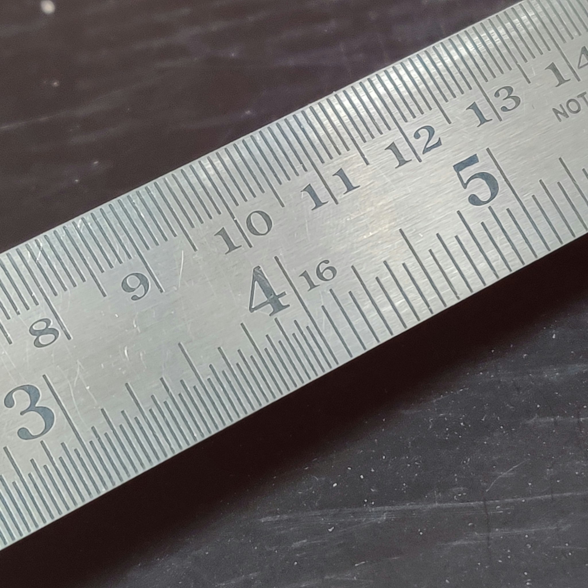Stållinjal 30cm med metrisk & tumskala/Steel ruler 30cm w metric & inch fr ModelCraft