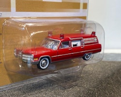 Skala 1/64 1966 Cadillac Ambulance f Johnny Lightning