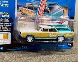 Skala 1/64 Oldsmobile Vista Cruiser 64'' f Johnny Lightning MiJo Exclusives Surf