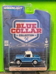 Skala 1/64 Jeep Jeepster Commando Pickup 70' "Blue Collar" från Greenlight