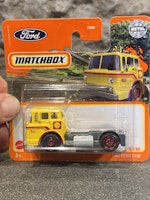 Skala 1/64 Matchbox -  Ford C900 65'
