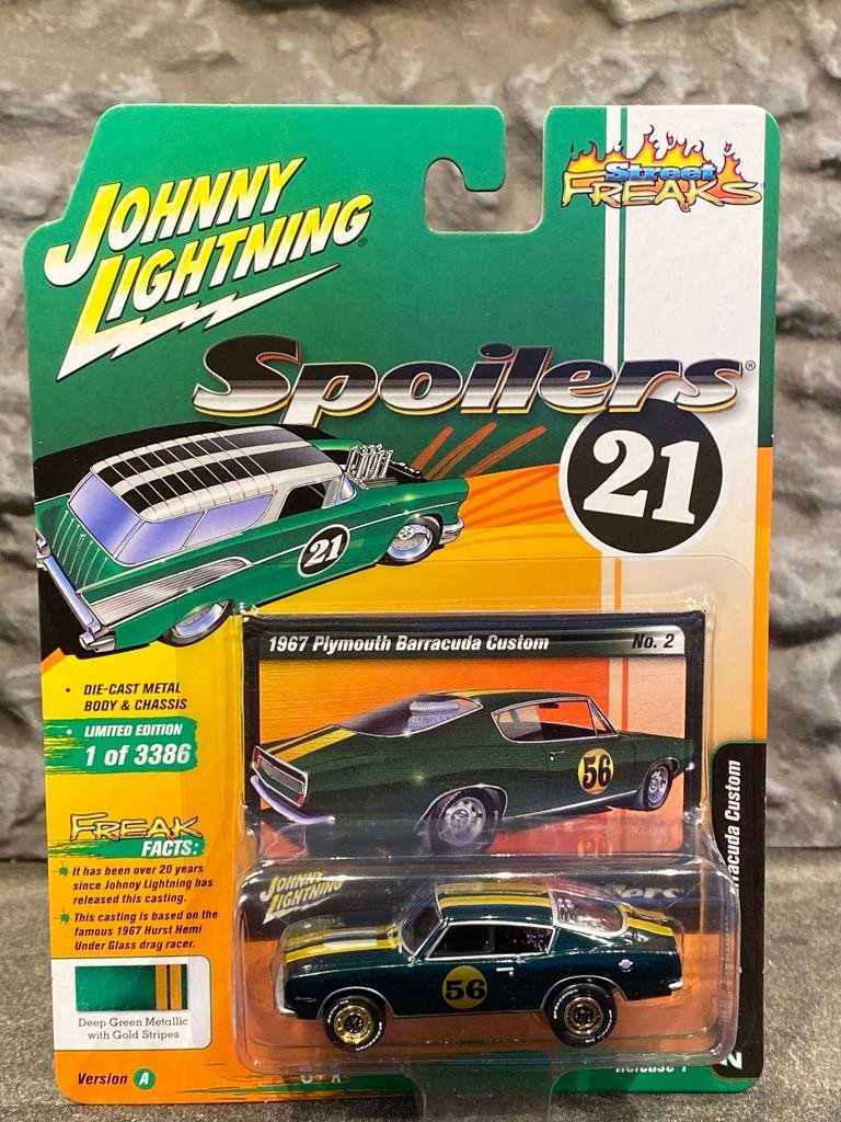 Skala 1/64 Plymouth Barracuda Custom 67' fr Johnny Lightning - Street Freaks