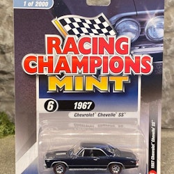 Skala 1/64 Chevrolet Chevelle SS 67' fr Racing Champions Mint