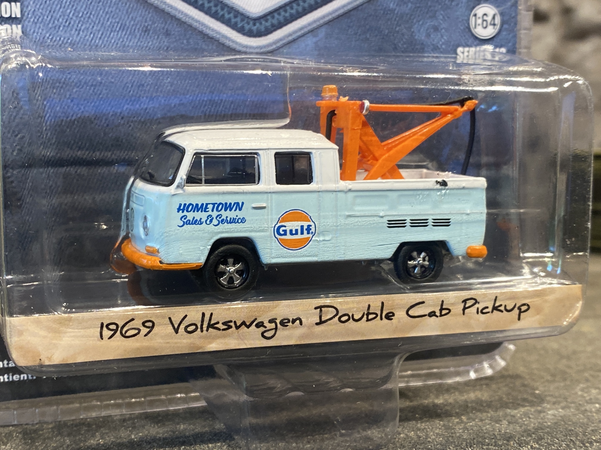 Skala 1/64 Volkswagen Double Cab Pickup 69'  Blue collar fr Greenlight
