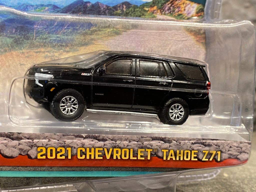 Skala 1/64 Chevrolet Tahoe Z71 21' "All-Terrain" från Greenlight